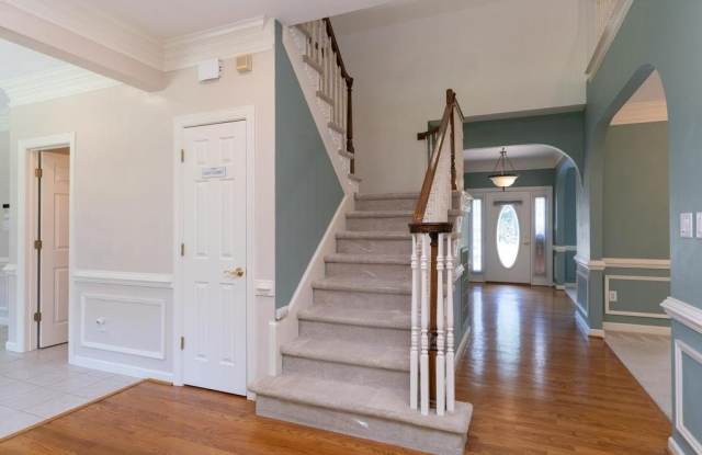 138 Greengable WAY Gallery 3