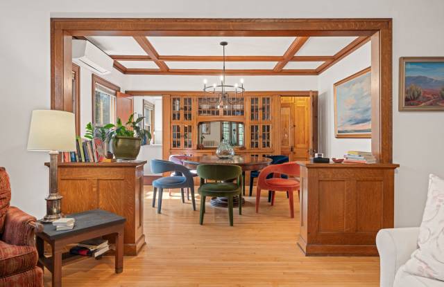 3824 Pleasant Avenue Gallery 3