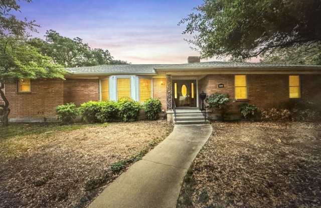 5220 Lake Charles Drive photos photos