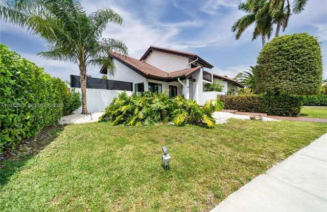 330 SW 133rd Pl photos photos