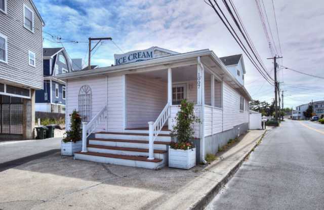 1007 Fairfield Beach Rd - 1007 Fairfield Beach Road, Fairfield County, CT 06824