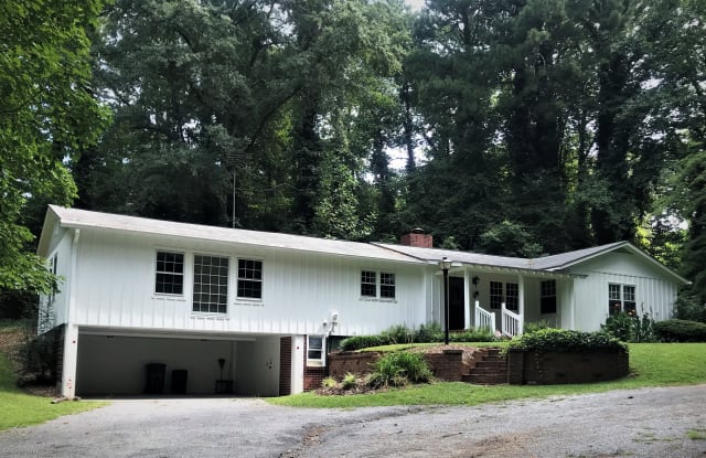 3218 Hall Cir - 3218 Hall Cir, Duluth, GA 30096