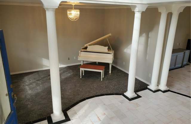 8126 Nazareth Drive Gallery 3