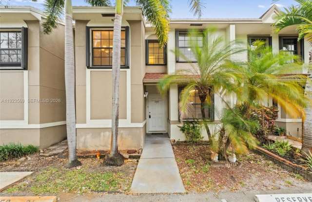 390 City View Dr photos photos