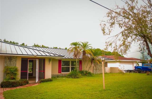 2215 LAUDERDALE Court Gallery 2