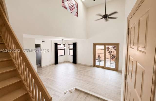 11263 SW 9th Ct Gallery 3