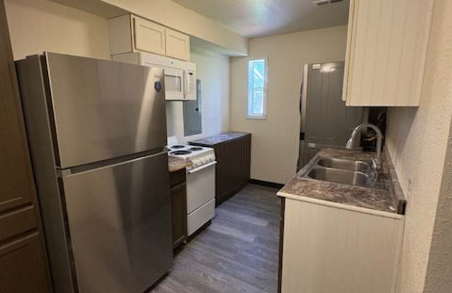 100 West Jensen Circle - 2 photos photos