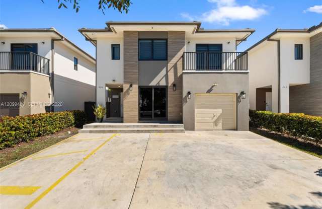 206 Northwest 11th Court Gallery 1
