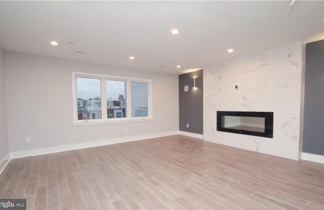 2562 FRANKFORD AVENUE - 2562 Frankford Avenue, Philadelphia, PA 19125