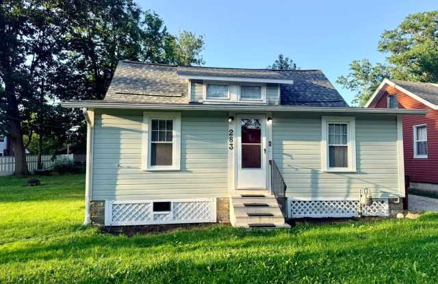 Updated Chippewa Lake Home with Spacious Living Areas photos photos Updated Chippewa Lake Home with Spacious Living Areas photos photos