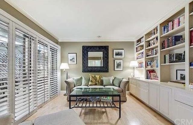 8963 Burton Way - 8963 Burton Way, Los Angeles, CA 90048