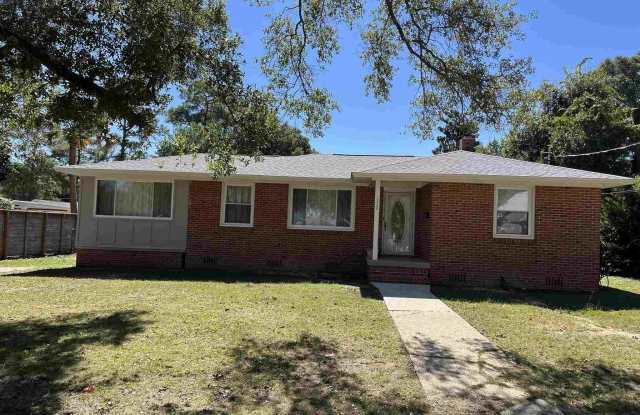 1735 E Hatton St - 1735 East Hatton Street, Pensacola, FL 32503