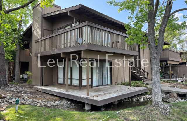 1033 Fulton Ave photos photos
