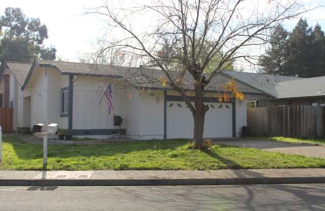 Beautiful single story with an upstairs loft area. 4 bedroom/2bathroom, open floor plan home. Lots of natural light, In ground pool in yard. - 1113 Copeland Creek Drive, Rohnert Park, CA 94928