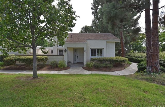 2 Claret - 2 Claret, Irvine, CA 92614
