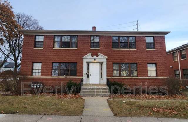 3016 W Sheridan Ave - 3016 West Sheridan Avenue, Milwaukee, WI 53209