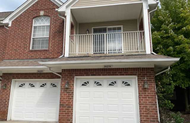 Shelby Township - 3 Bedroom, 2 Bath, Attached Garage Gallery 3