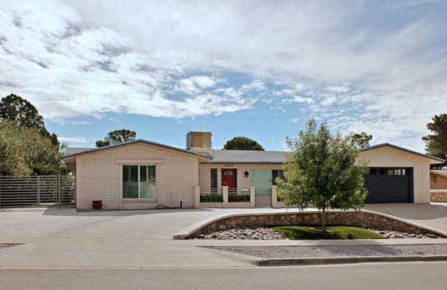 4 bed, 3 Bath, Westside El Paso, 6447 Belton photos photos