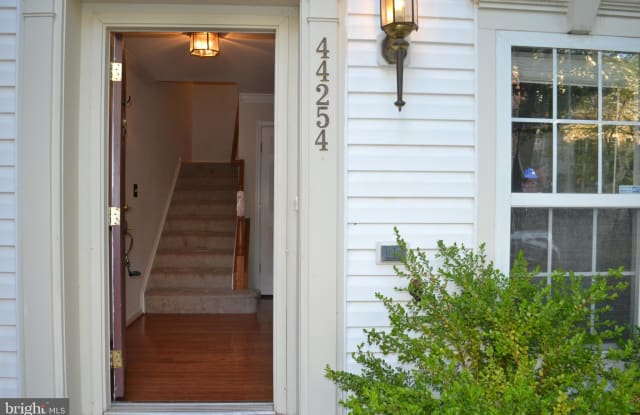 44254 SUSCON SQUARE - 44254 Suscon Square, Ashburn, VA 20147