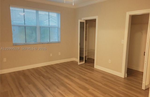 12354 SW 124th Path Gallery 4