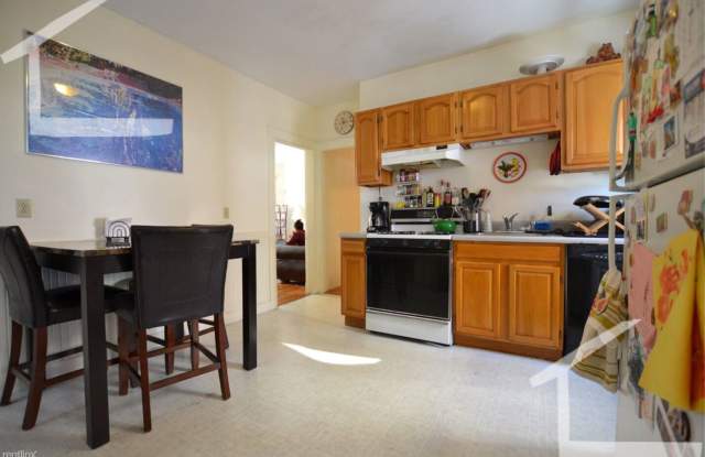 Amazing 3 bed in lower Allston..... photos photos