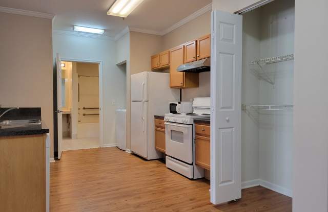 50 Hunt Club Dr., Apt. 302 photos photos