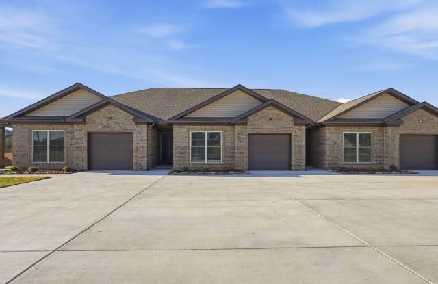 28026 Pinedale Road Gallery 3
