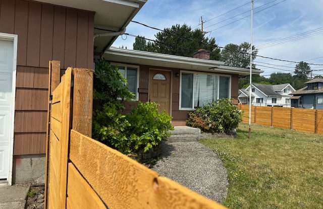 3540 Portland Avenue East photos photos