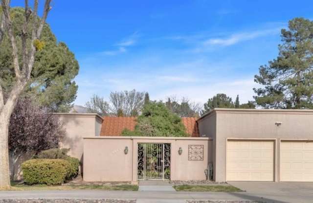 4945 VISTA GRANDE Circle Gallery 1