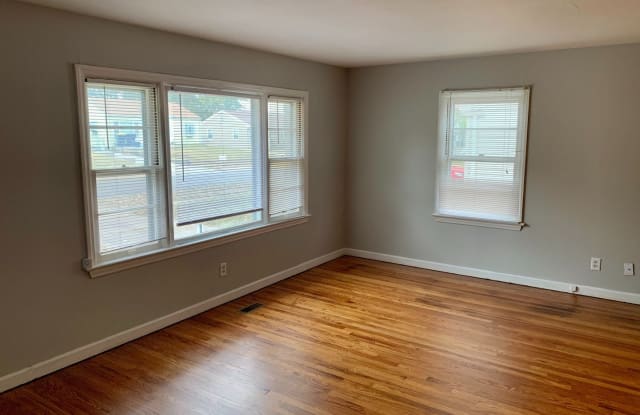 10220 Saint Arsene Ln Gallery 3