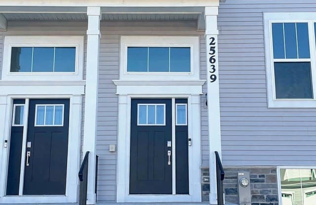 25639 W Wakefield Drive Gallery 2
