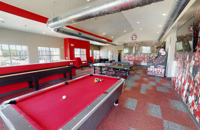 The Quarters Vermillion - Student Housing Gallery 3