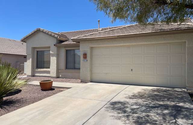 Lovely 3 Bedroom House! photos photos
