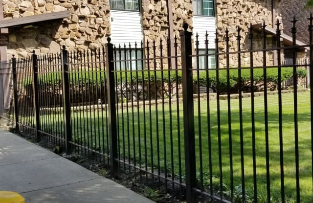 135 North Mayfield Avenue - 135 North Mayfield Avenue, Chicago, IL 60644