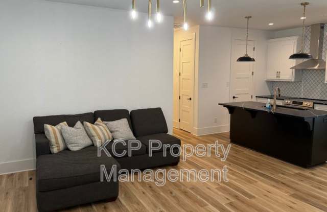 1813 Garland Avenue - 2 Gallery 3