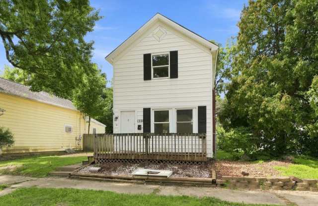 3-Bedroom Home with Modern Updates Gallery 1