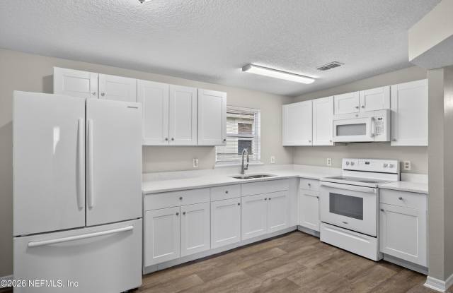 2028 HARTRIDGE STREET photos photos