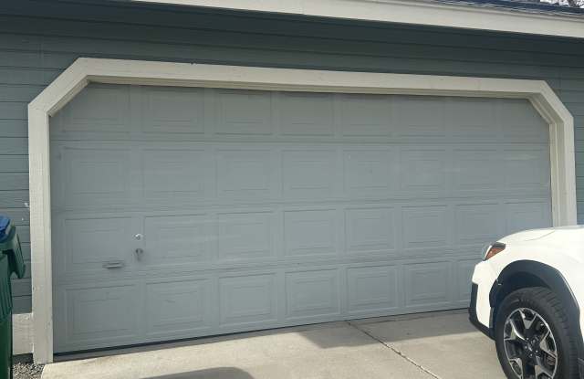 1808 Rock Ct Gallery 2