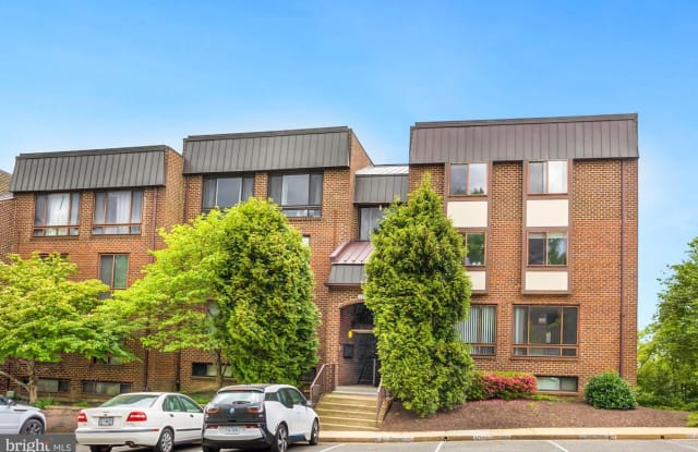 104 ROBERTS LN #401 - 104 Roberts Lane, Alexandria, VA 22314