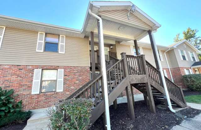 Adorable 2 Bedroom 1 Bath 2bd Floor Condo in Florissant - Presented by Tiffany Gerling’s Team - 2228 New Sun Drive, St. Louis County, MO 63031