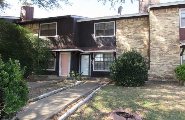 737 Alice Lane - 737 Alice Lane, Lewisville, TX 75067