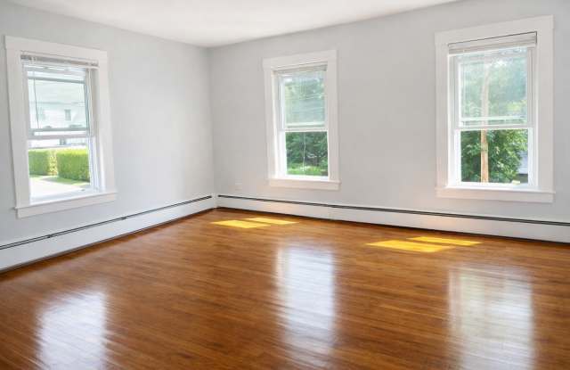 85 Pearl St - 85 Pearl Street, Claremont, NH 03743