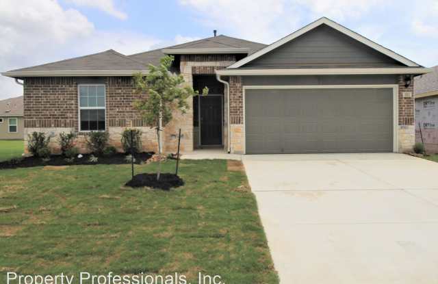 382 N Kowald Lane - 382 N Kowald Ln, New Braunfels, TX 78130