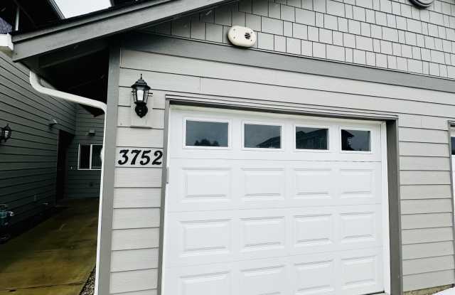 3752 Peter Lane Northeast photos photos