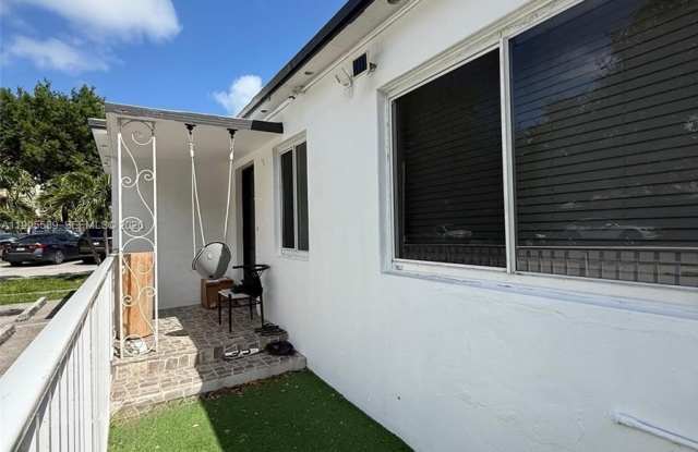 60 NE 78th St photos photos