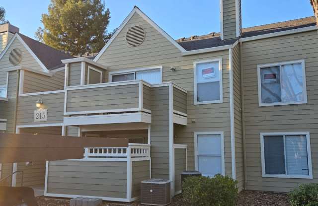 Spacious 1 bedroom condo in gated community! photos photos