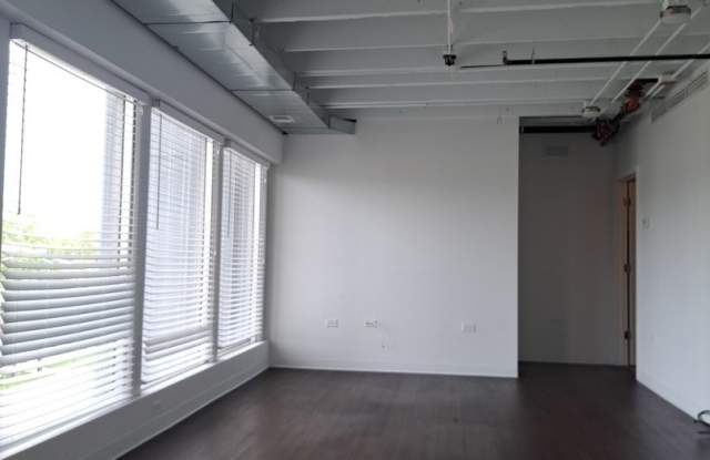 101 Madison Street Gallery 4