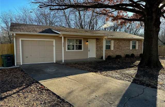 332  W Nightingale  CIR photos photos