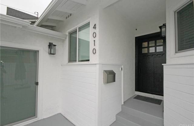 4010 Bluff Street Gallery 4
