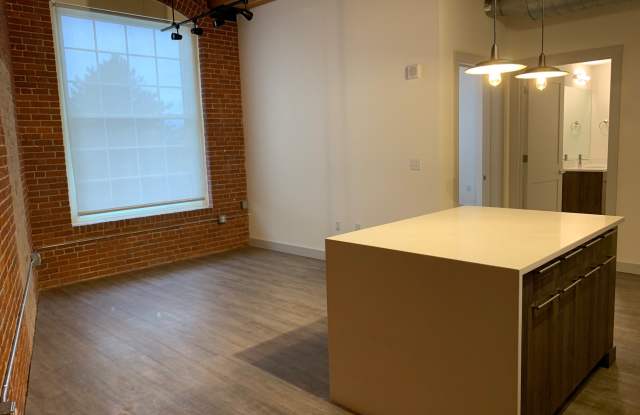 Thorndike Exchange Gallery 4